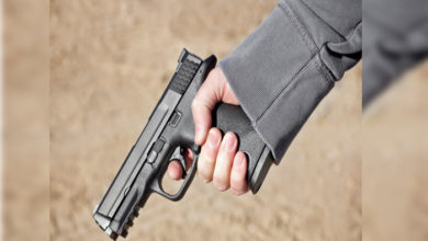 Photo of ਪੁਲਿਸ ਮੁਲਾਜ਼ਮ ਦੀ ਆਪਣੀ ਹੀ ਰਿਵਾਲਵਰ ‘ਚੋਂ ਚੱਲੀ ਗੋਲੀ,ਹੋਈ ਮੌਤ