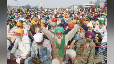 Photo of ਦਿੱਲੀ ਦੀਆਂ ਬਰੂਹਾਂ ‘ਤੇ ਬੈਠੇ 3 ਕਿਸਾਨਾਂ ਦੀ ਹੋਈ ਗ੍ਰਿਫਤਾਰੀ!